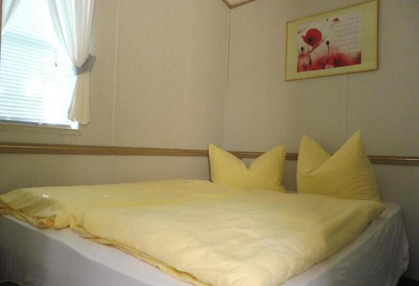 Дом 1 Спальня, Ferienanlage Direkt Am Beetzsee