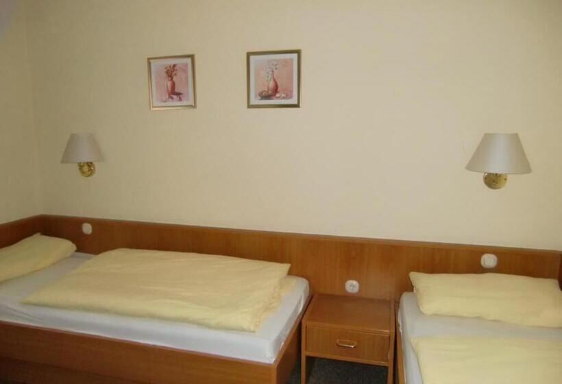 Дом 2 Спальни, Ferienanlage Direkt Am Beetzsee