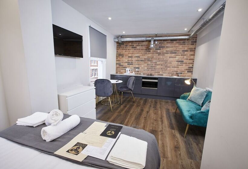 Студия Deluxe, Three Cranes Serviced Apartments