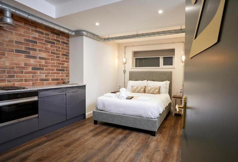Студия Стандарт, Three Cranes Serviced Apartments