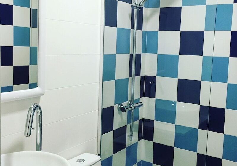 غرفة قياسية ثلاثية, Le Vintage