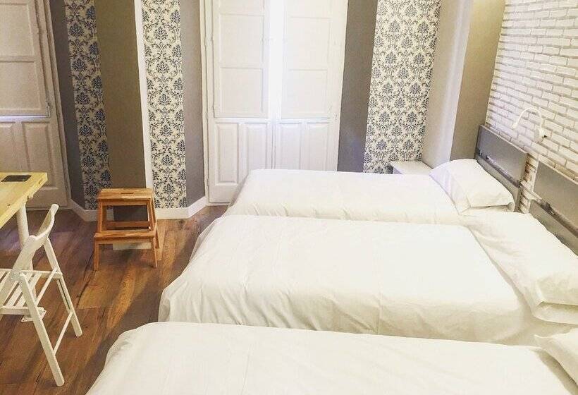 غرفة قياسية ثلاثية, Le Vintage