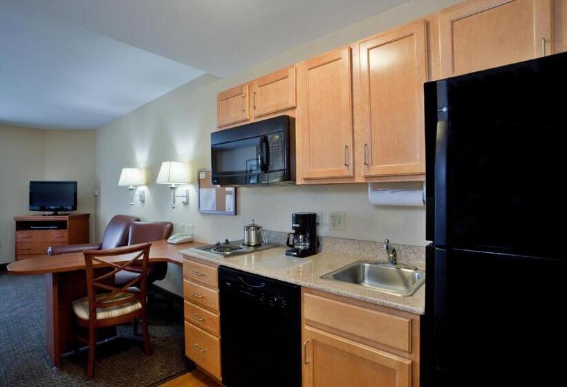 Студия Стандарт, Candlewood Suites Norfolk Airport, An Ihg