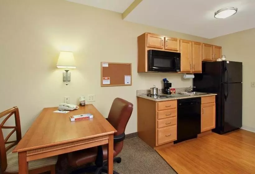 デラックススタジオ, Candlewood Suites Norfolk Airport, An Ihg