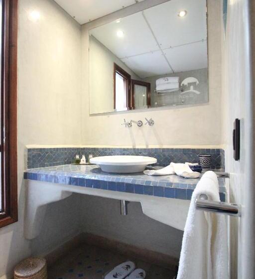 Quarto Estandar, Dar Chams Tanja