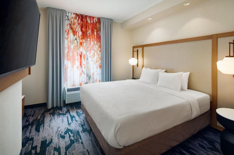 Люкс Кровать Кинг, Fairfield Inn & Suites Worcester Auburn