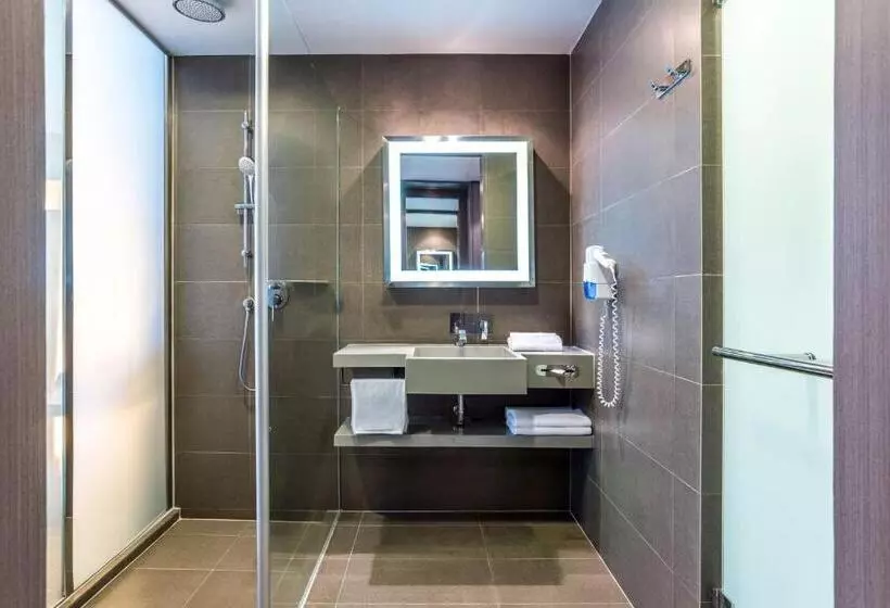 اتاق اجرایی با تخت بزرگ, Four Points by Sheraton Bangkok Ploenchit