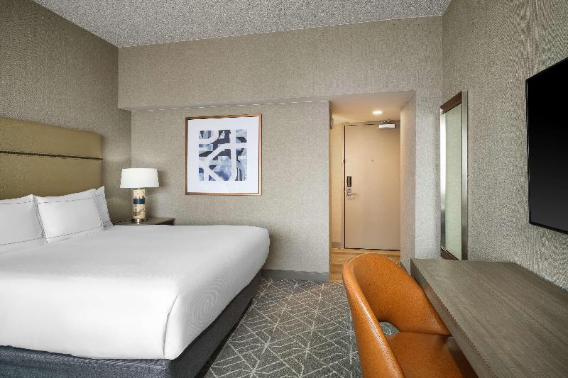 キングサイズベッドのスタンダードルーム, Hilton Richardson Dallas