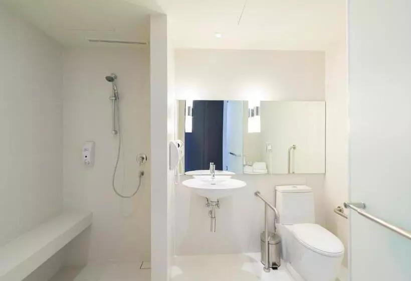 Standard Room Adapted for people with reduced mobility