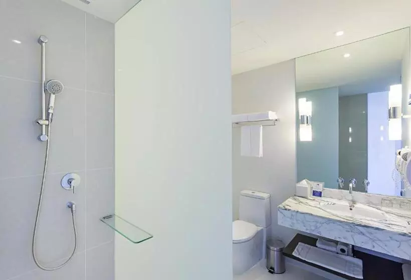 スタンダードシティビュールーム, Holiday Inn Express Bangkok Siam, An Ihg