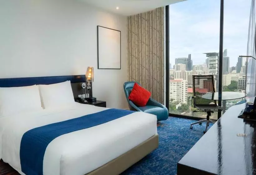 スタンダードシティビュールーム, Holiday Inn Express Bangkok Siam, An Ihg