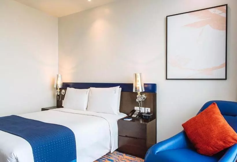 シングルデラックスルーム, Holiday Inn Express Bangkok Siam, An Ihg
