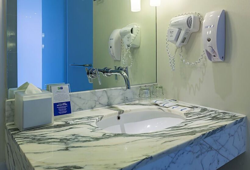 Quarto Estandar com Vistas, Holiday Inn Express Bangkok Siam, An Ihg