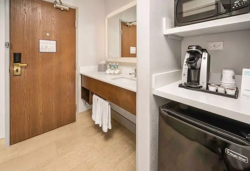 スタンダードルーム, Holiday Inn Express Chicago Northwest Vernon Hills, An Ihg