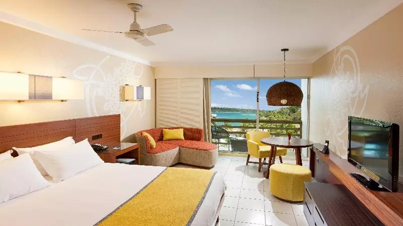 اتاق استاندارد با تخت بزرگ, Holiday Inn Resort Vanuatu, An Ihg