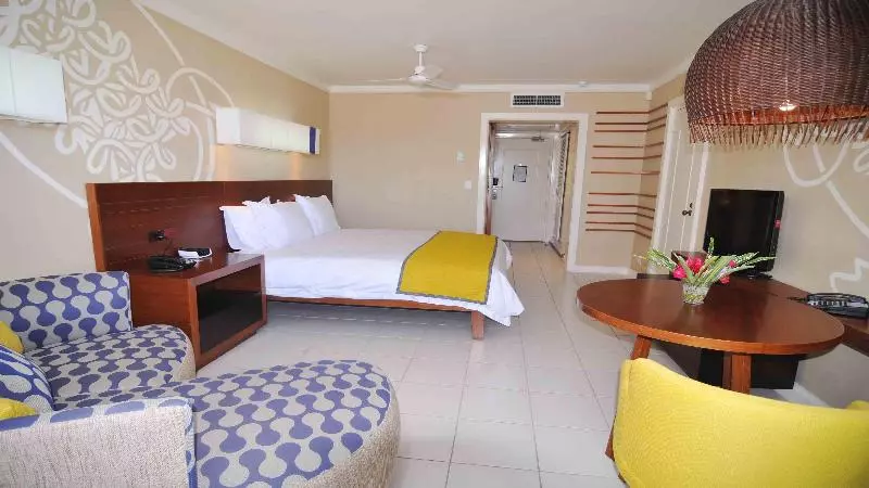 اتاق استاندارد با تخت بزرگ, Holiday Inn Resort Vanuatu, An Ihg