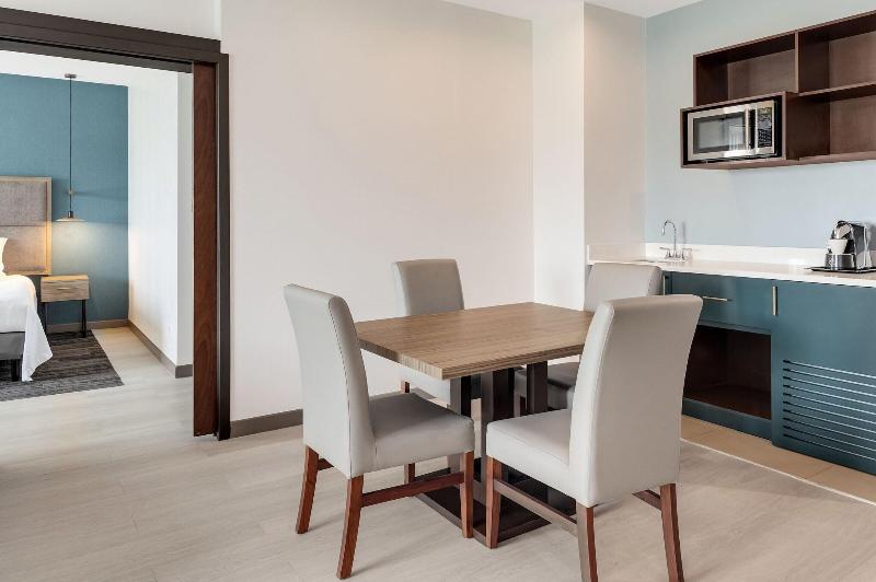 חדר סטנדרט עם מיטת קינג, Hyatt Place Savannah Airport