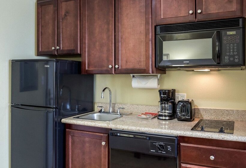 جناح, Mainstay Suites Houma