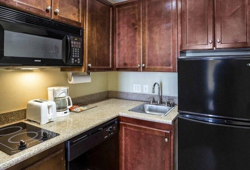 جناح, Mainstay Suites Houma