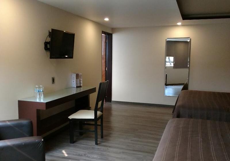 חדר סטנדרט נוף לבריכה, Renovo Des Moines Urbandale,tapestry Collection Hilton