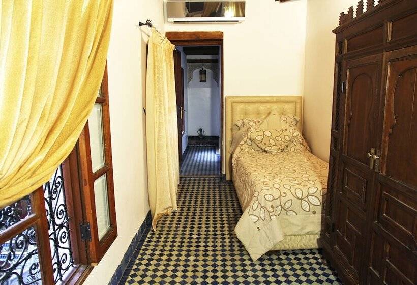 标准间, Riad Alya