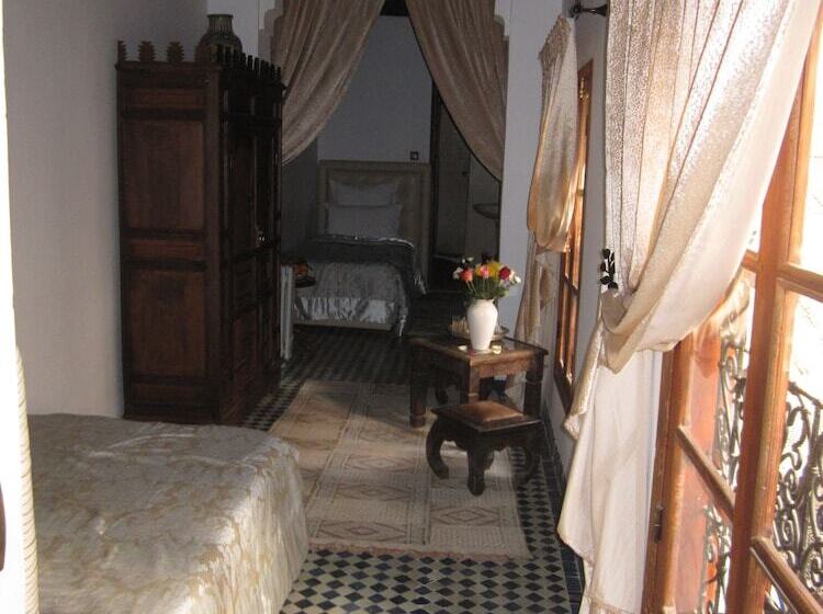 标准间, Riad Alya