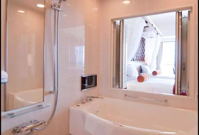 ロイヤルスイート, Southern Beach Hotel & Resort