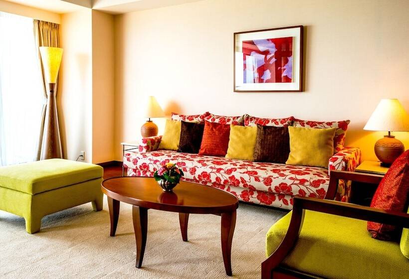 로얄 스위트, Southern Beach Hotel & Resort
