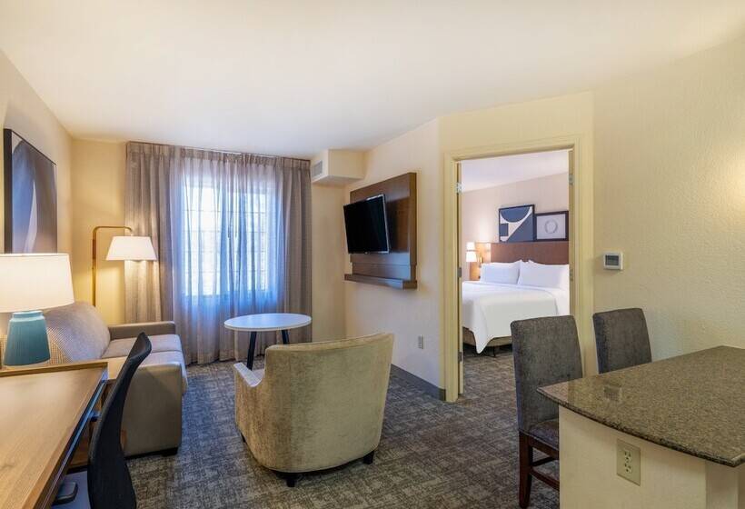 سوییت, Staybridge Suites Milwaukee Airport South, An Ihg