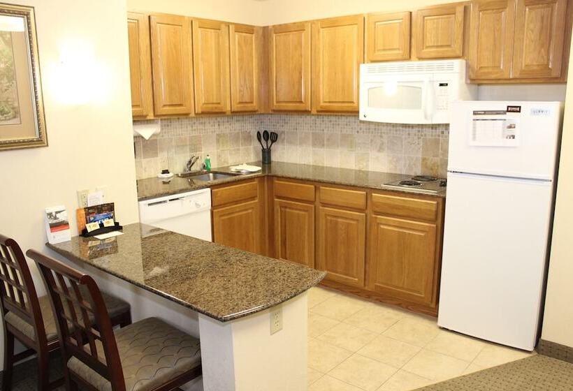 Люкс, Staybridge Suites Milwaukee Airport South, An Ihg