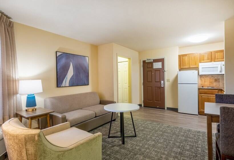 سوئیت 2 خوابه, Staybridge Suites Milwaukee Airport South, An Ihg