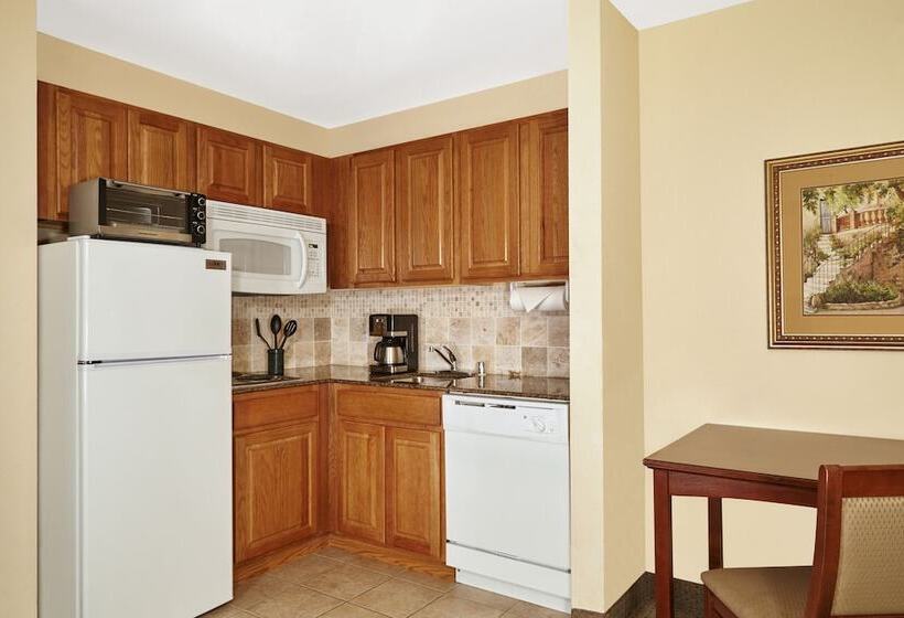Люкс 2 Спальни, Staybridge Suites Milwaukee Airport South, An Ihg