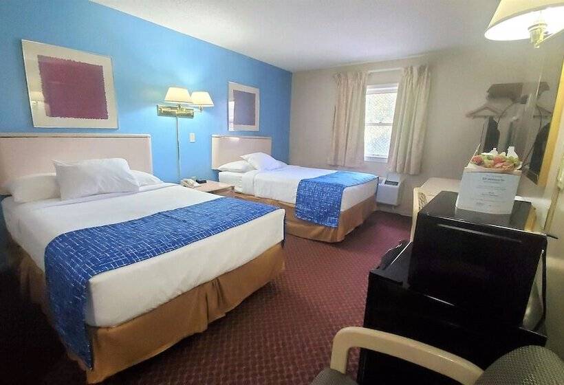 Номер Стандарт 2 Двуспальные Кровати, Travelodge By Wyndham Hershey