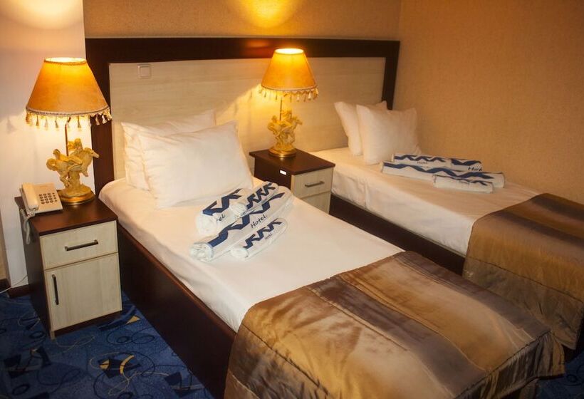 اتاق استاندارد, Nork Residence