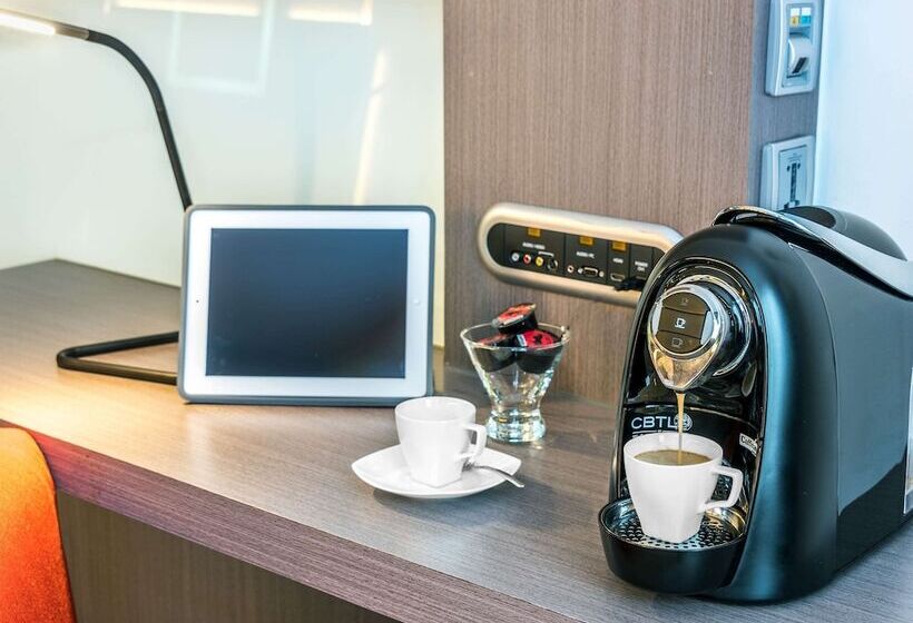 اتاق پرمیوم, Four Points by Sheraton Bangkok Ploenchit