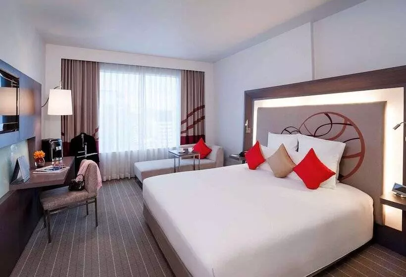 اتاق پرمیوم, Four Points by Sheraton Bangkok Ploenchit
