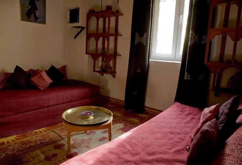 家庭套房, Riad Al Bartal