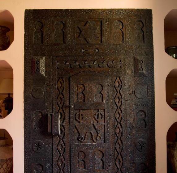 家庭套房, Riad Al Bartal