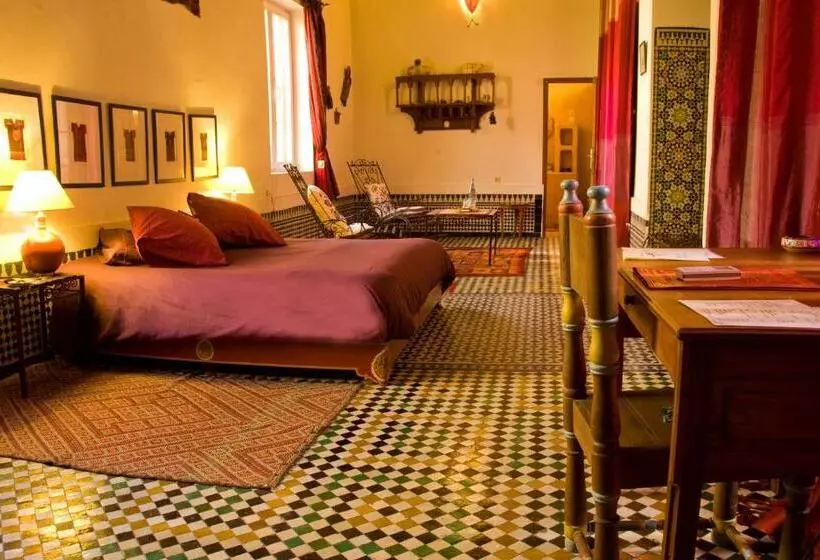 اتاق سوپریور, Riad Al Bartal