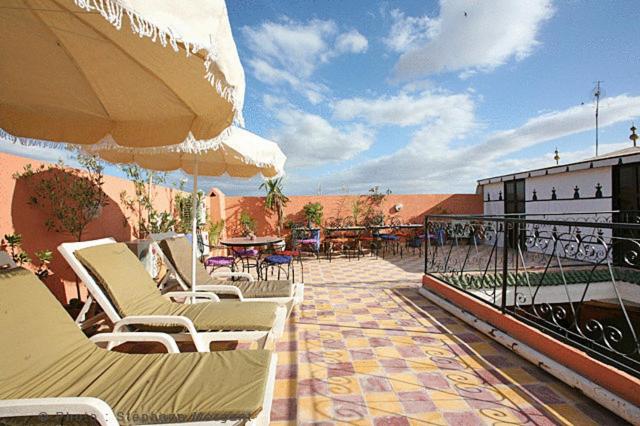 Standard Triple Room, Riad Essaoussan