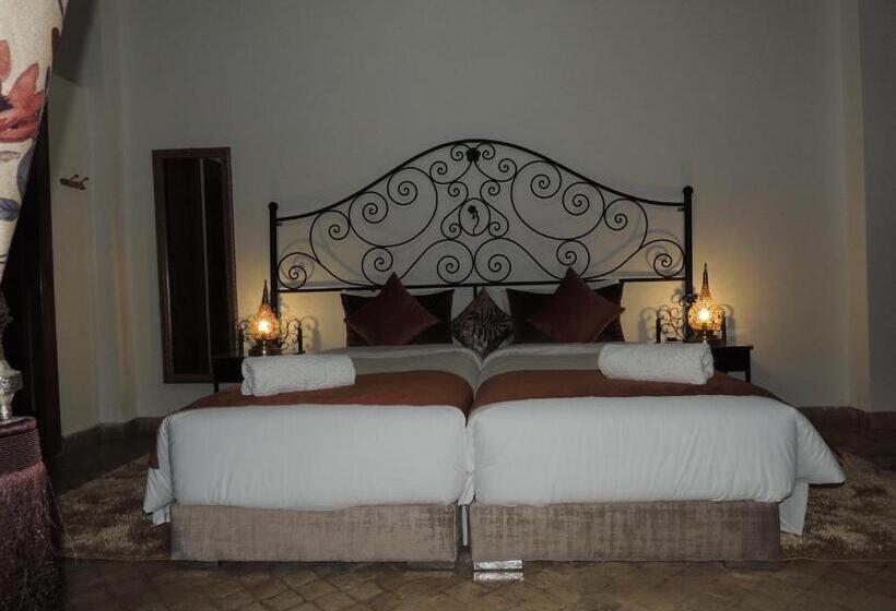 اتاق لوکس, Riad Tizgui