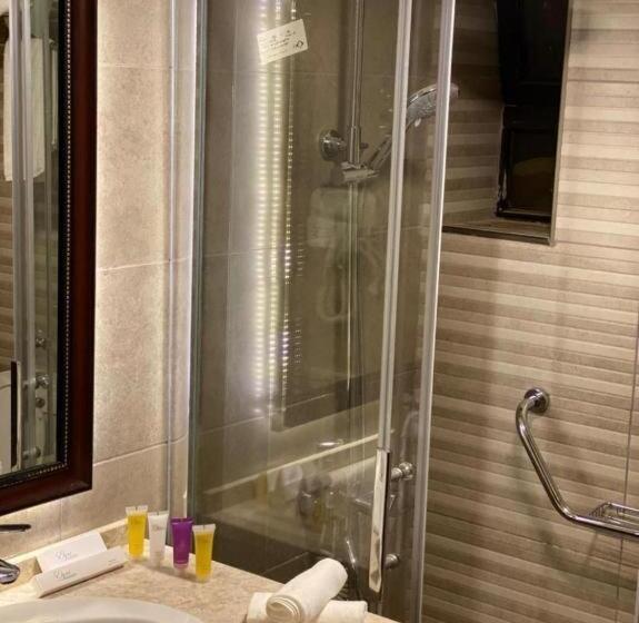 Deluxe Suite King Bed, Jordan View