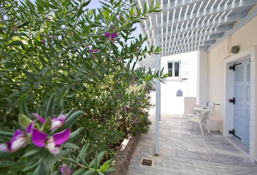 스탠다드 스튜디오, Erato Apartments