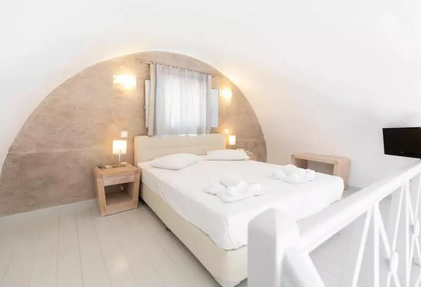 ドゥプレックスルーム, Erato Apartments