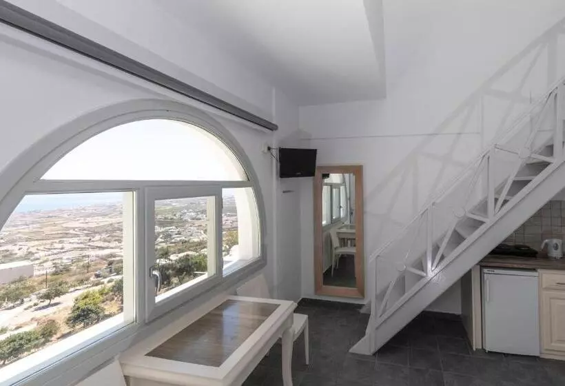 ドゥプレックスルーム, Erato Apartments