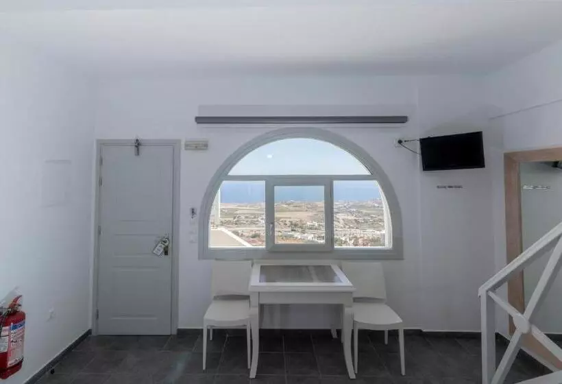 ドゥプレックスルーム, Erato Apartments