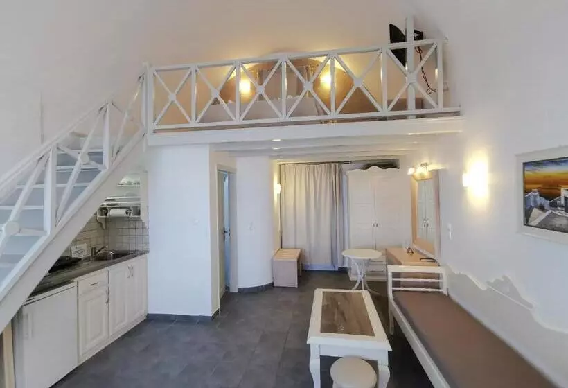 ドゥプレックスルーム, Erato Apartments