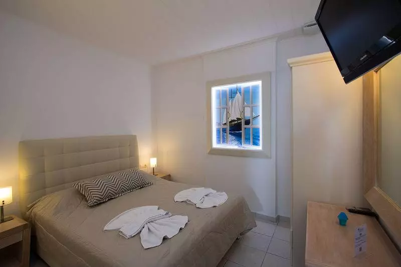 １ベッドルームアパートメント, Erato Apartments