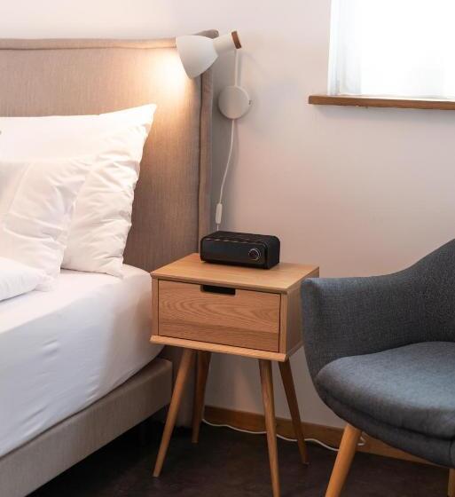 带露台两卧公寓, La Belle Vue Boutique Hotel & Café