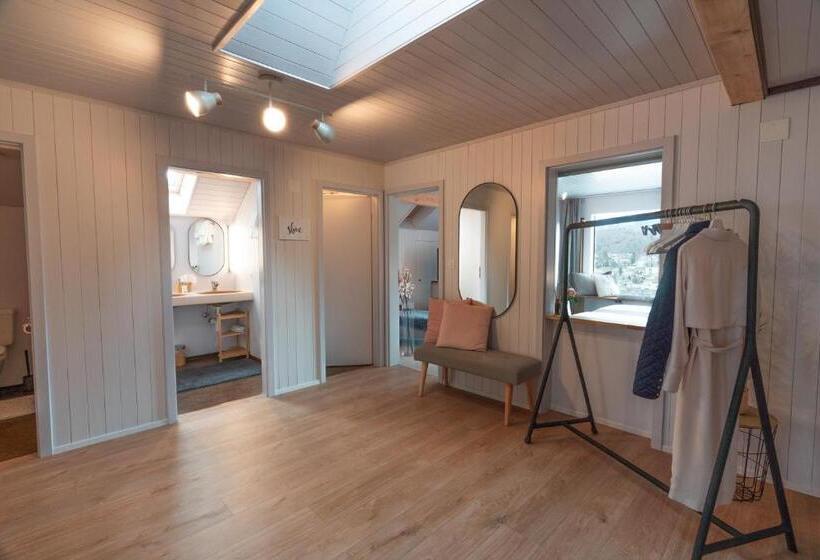 带1个卧室的带海景的公寓, La Belle Vue Boutique Hotel & Café